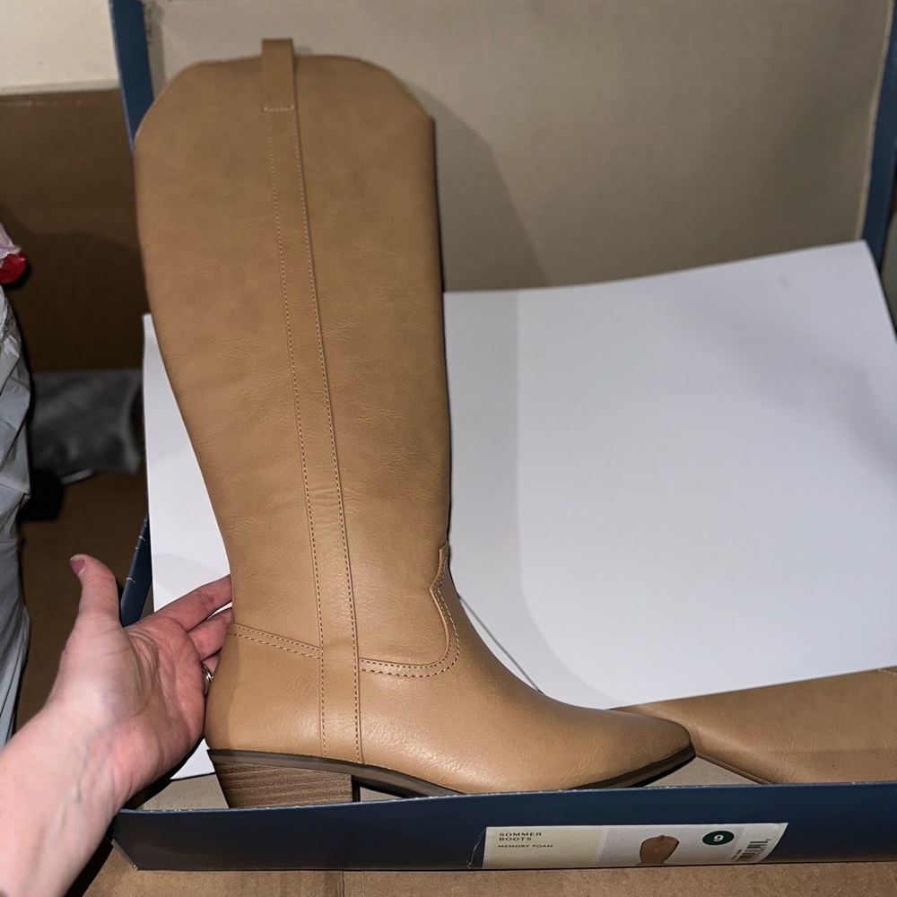 a new day Women's Light Brown Heeled Boots